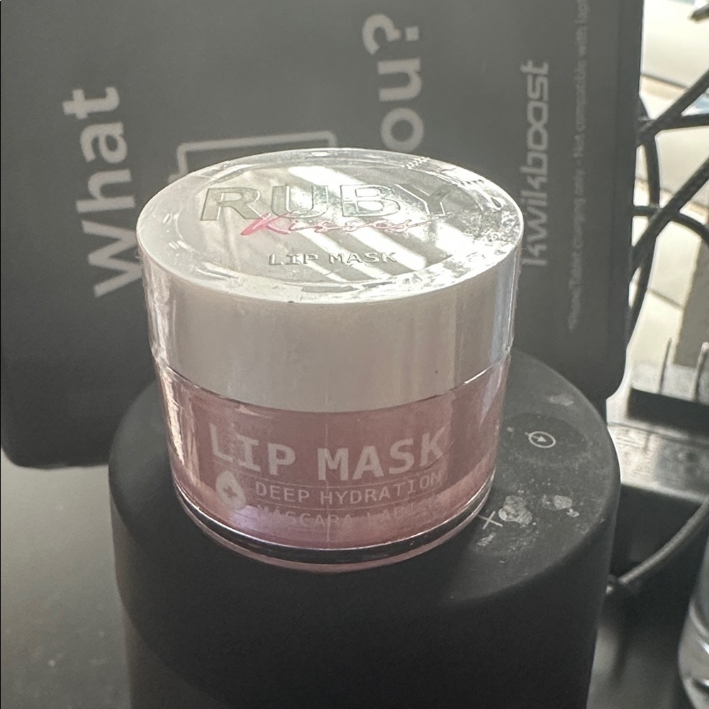 Ruby Kisses Lip Mask - Picture 2 of 2